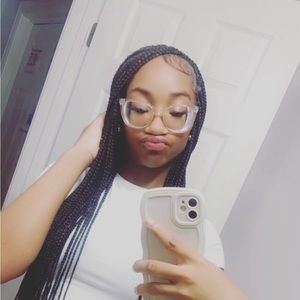 Meet your Posher, Kalani